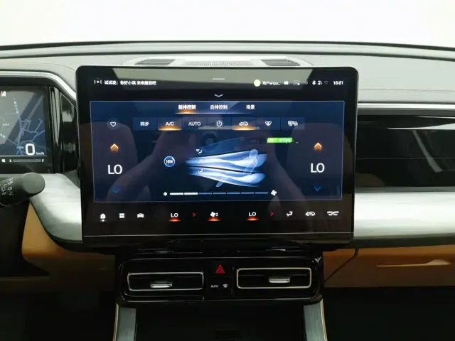 GAC Trumpchi GS8 — Фото автомобиля 12