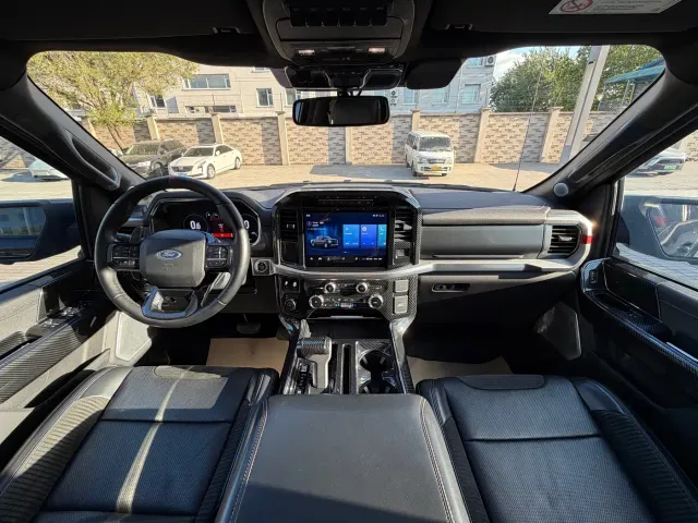 Ford F-150 Raptor — Фото автомобиля 13