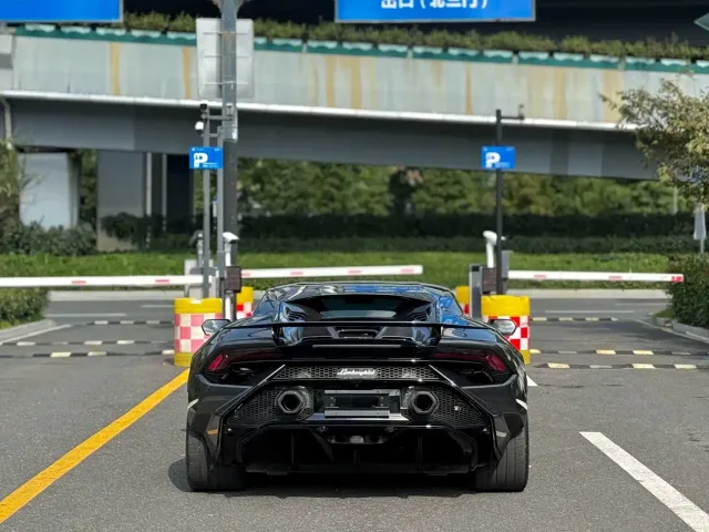 Lamborghini Huracan — Фото автомобиля 8
