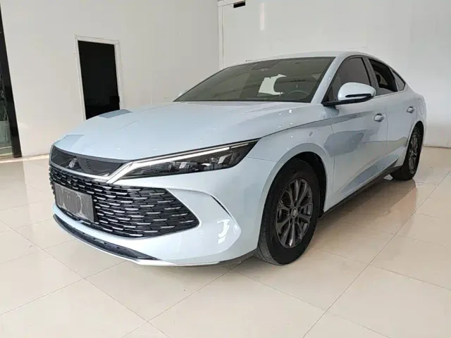 Фотография автомобиля — BYD Qin L