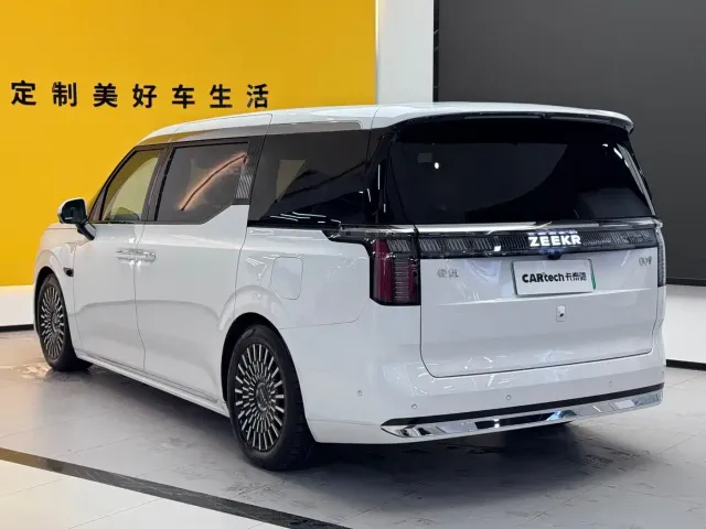 ZEEKR Zeekr 009 2024 7-Seat Aisle AWD Version 108kWh — Фото автомобиля 7