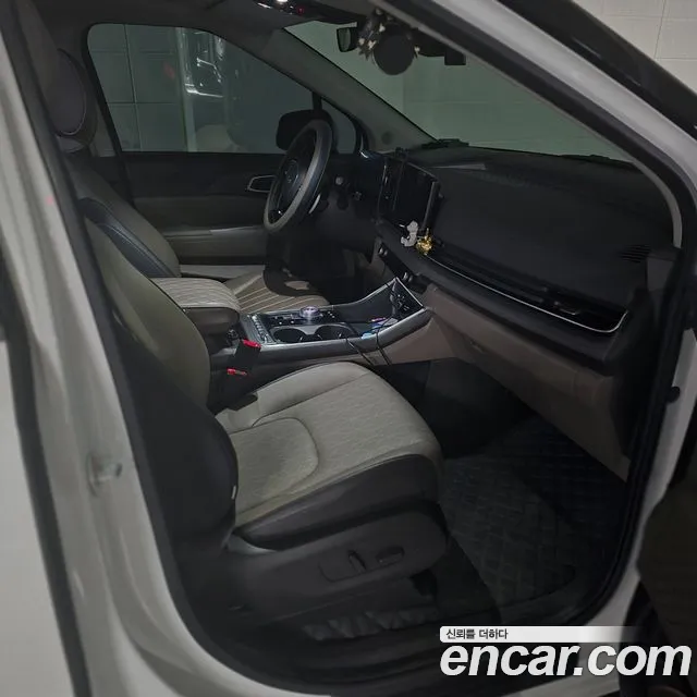 Kia Carnival 4th Gen — Фото автомобиля 16