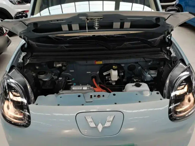 Wuling Hongguang Mini EV — Фото автомобиля 19