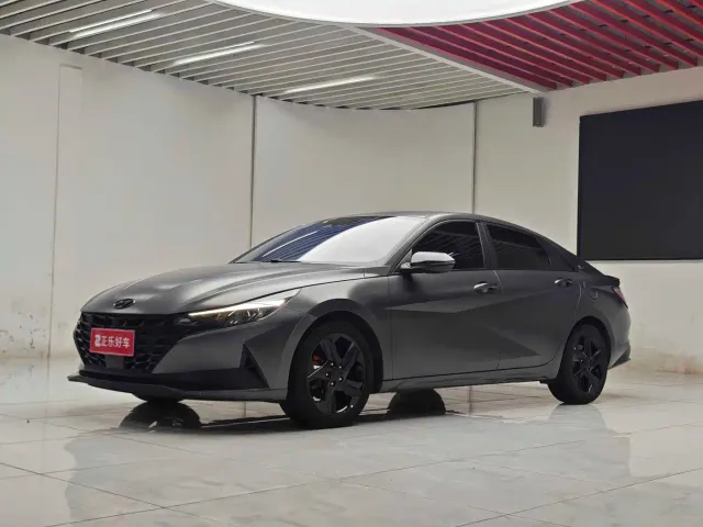 Фотография автомобиля — Hyundai Elantra