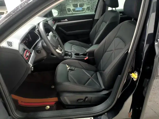 Volkswagen Lavida 2024 Model 300TSI DSG Starlight Leading Edition — Фото автомобиля 14