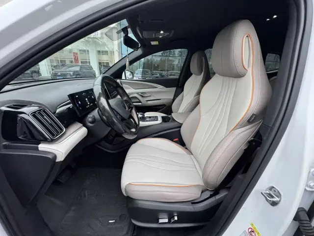 BYD Song Pro — Фото автомобиля 4