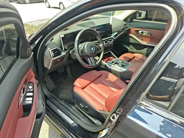 BMW i3 — Фото автомобиля 15