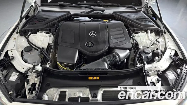 Mercedes-Benz E-Class — Фото автомобиля 6