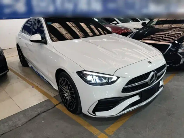 Mercedes-Benz C-Class — Фото автомобиля 3