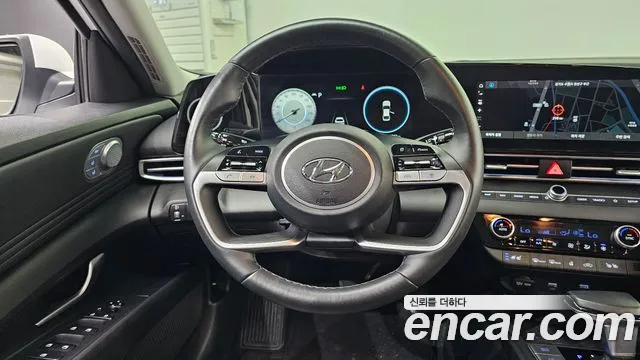 Hyundai AVANTE Avante (CN7) — Фото автомобиля 4