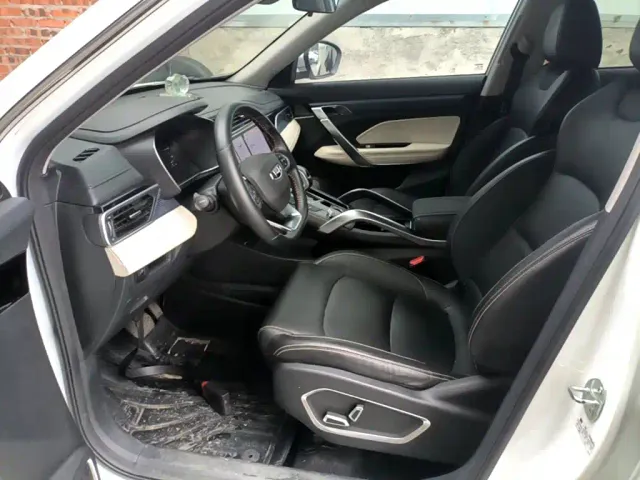 Geely Boyue — Фото автомобиля 14
