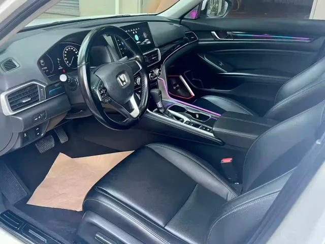 Honda Accord — Фото автомобиля 4