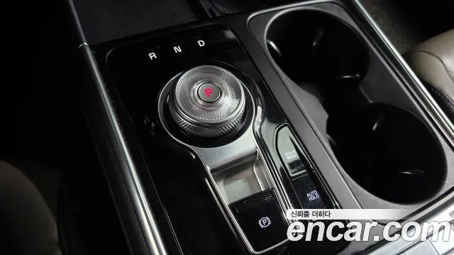 Kia Canival Новый Carnival 4 поколение Бензин 9 мест Noblesse — Фото автомобиля 9