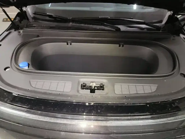 Nissan NX8 — Фото автомобиля 3