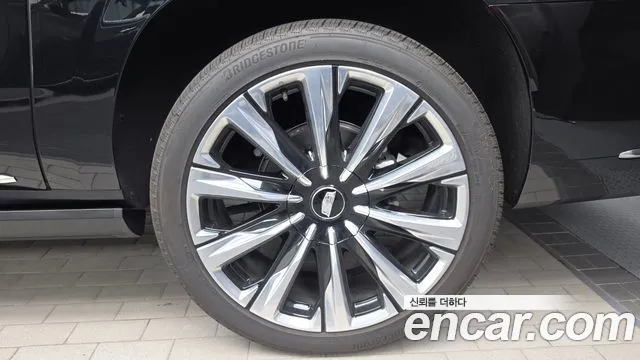 Cadillac Escalade Escalade 5 поколение — Фото автомобиля 14