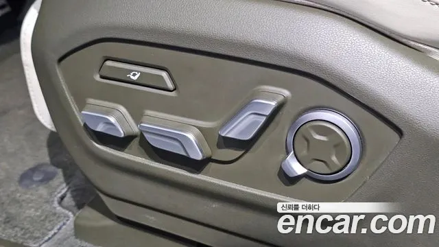 Hyundai Santa Fe MX5 — Фото автомобиля 27