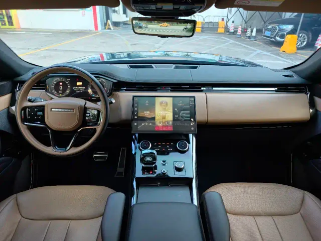 Land Rover Range Rover Sport — Фото автомобиля 6