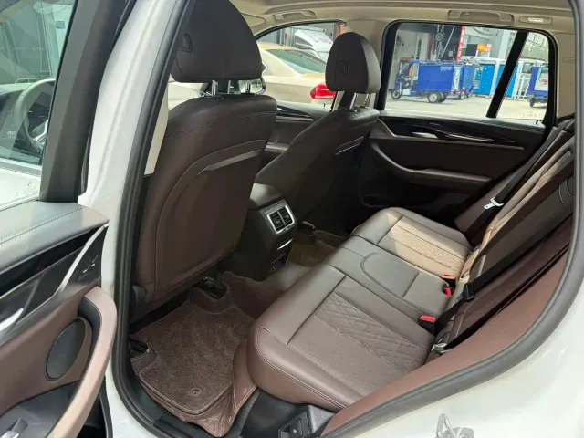 BMW X3 — Фото автомобиля 6