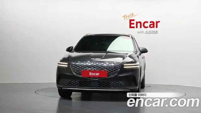 Фотография автомобиля — Genesis GV70 Electrified GV70 e-AWD