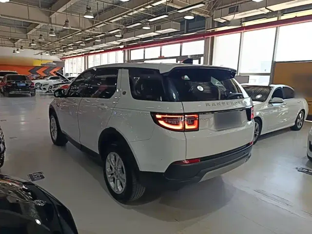 Land Rover Discovery Sport — Фото автомобиля 4