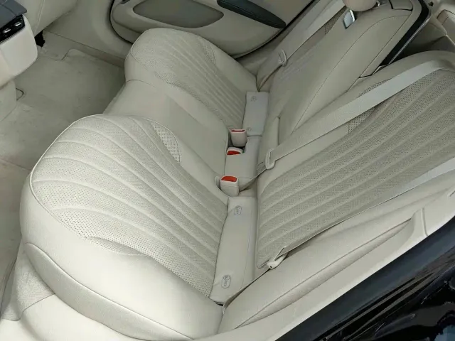 Mercedes-Benz EQS — Фото автомобиля 8