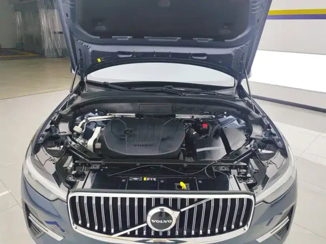 Volvo XC60 — Фото автомобиля 10