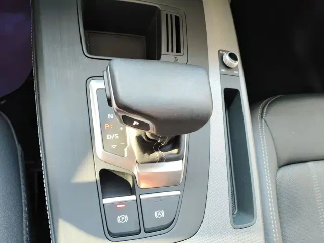 Audi Q5L — Фото автомобиля 5