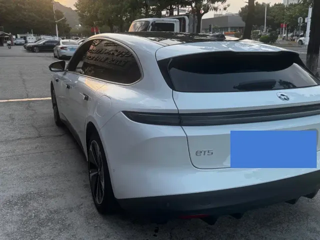 Nio ET5 Touring — Фото автомобиля 8