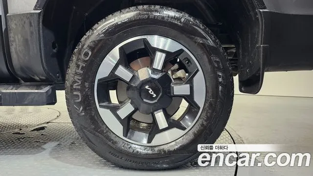 Kia Tasman Tasman 2.5T Бензин 4WD — Фото автомобиля 21