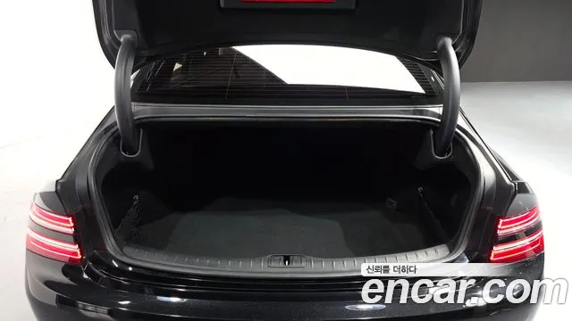 Genesis G80 Бензин 2.5 турбо AWD — Фото автомобиля 24
