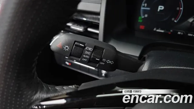 KG_Mobility_Ssangyong Rexton Новый Rexton Sport Khan Дизель 2.2 4WD — Фото автомобиля 26