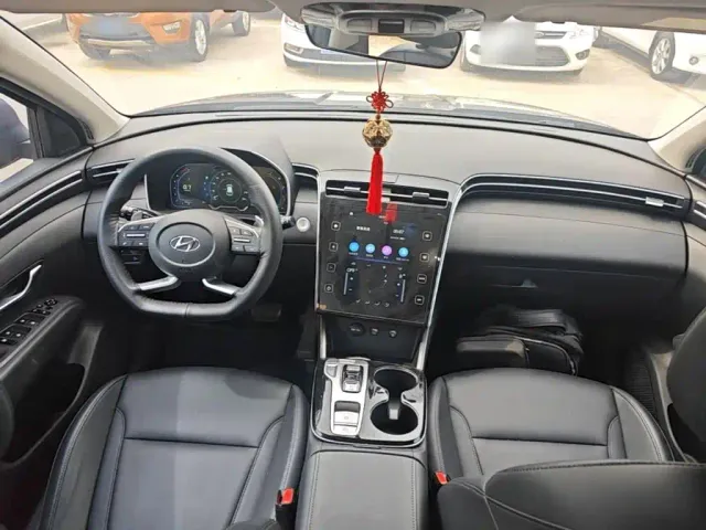 Hyundai Tucson — Фото автомобиля 9