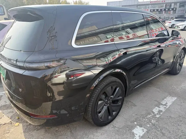 Li Auto L9 — Фото автомобиля 5