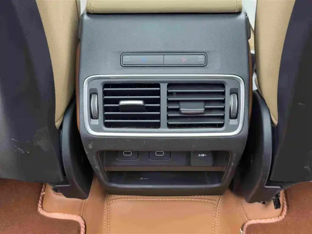Land Rover Discovery Sport — Фото автомобиля 14