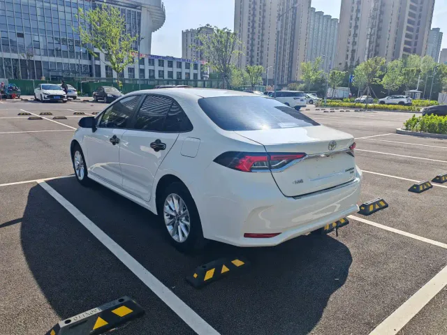 Toyota Corolla — Фото автомобиля 7