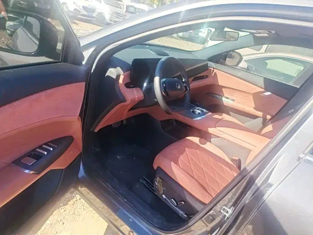 Changan CS75 Plus — Фото автомобиля 15