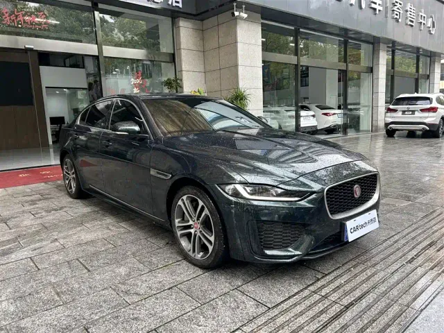 Jaguar XEL — Фото автомобиля 9