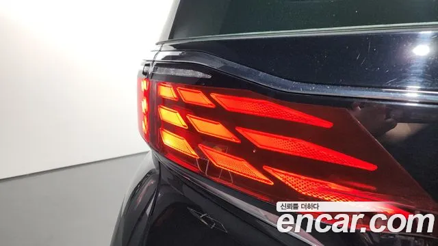 Toyota Alphard — Фото автомобиля 21