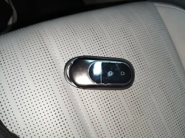 Leapmotor B10 — Фото автомобиля 8