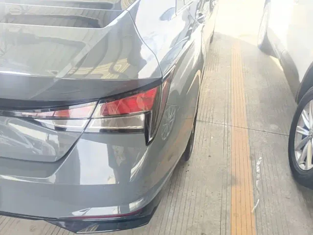 Hyundai Elantra — Фото автомобиля 7