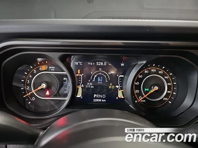 Jeep Wrangler — Фото автомобиля 8