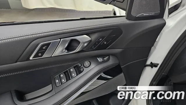 BMW X5 xDrive 40i M Sport — Фото автомобиля 19