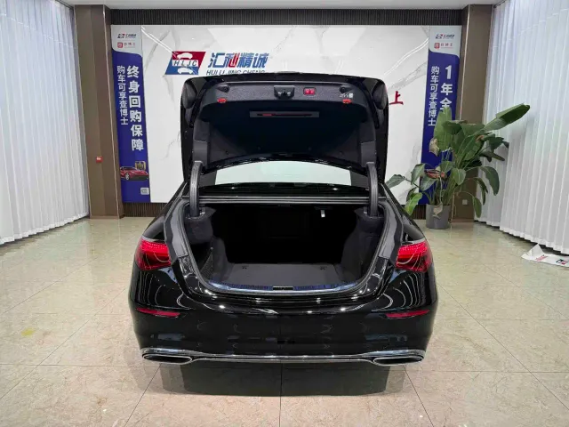 Mercedes-Benz S-Class — Фото автомобиля 19