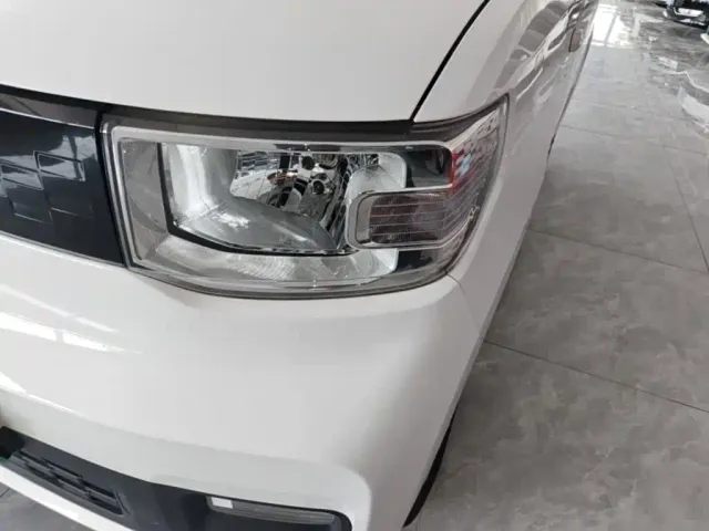 Wuling Hongguang Mini EV — Фото автомобиля 23