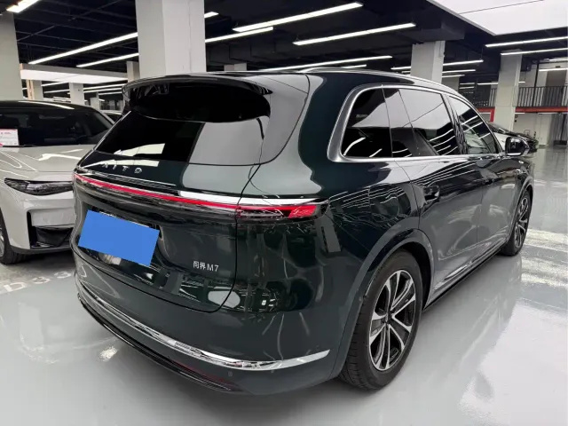 Aito M7 — Фото автомобиля 13