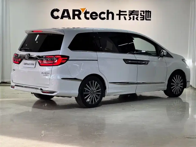 Honda Elysion — Фото автомобиля 5
