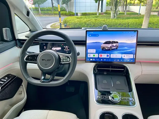 Geely Galaxy V900 — Фото автомобиля 8