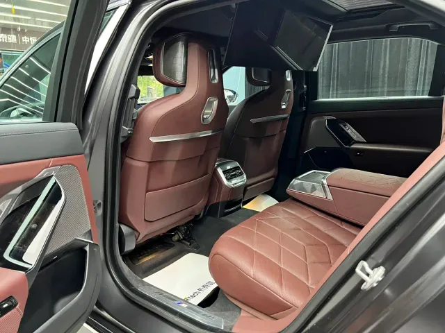 BMW 7 Series — Фото автомобиля 8