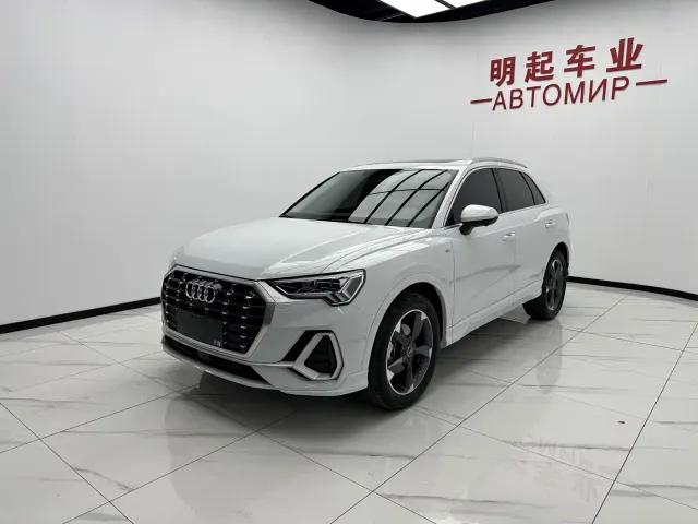 Audi Q3 — Фото автомобиля 4
