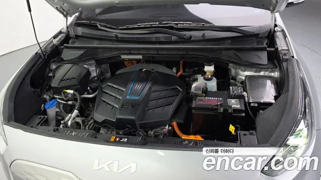 Kia Niro — Фото автомобиля 9
